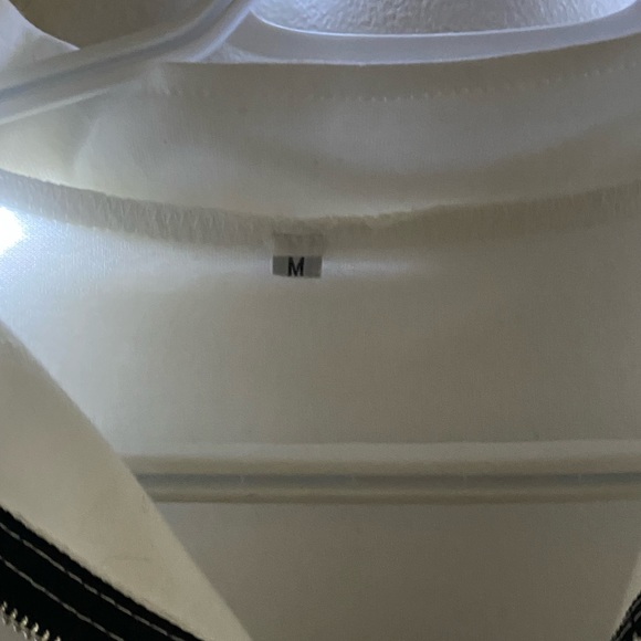 Cropped Sweater - Picture 2 of 3